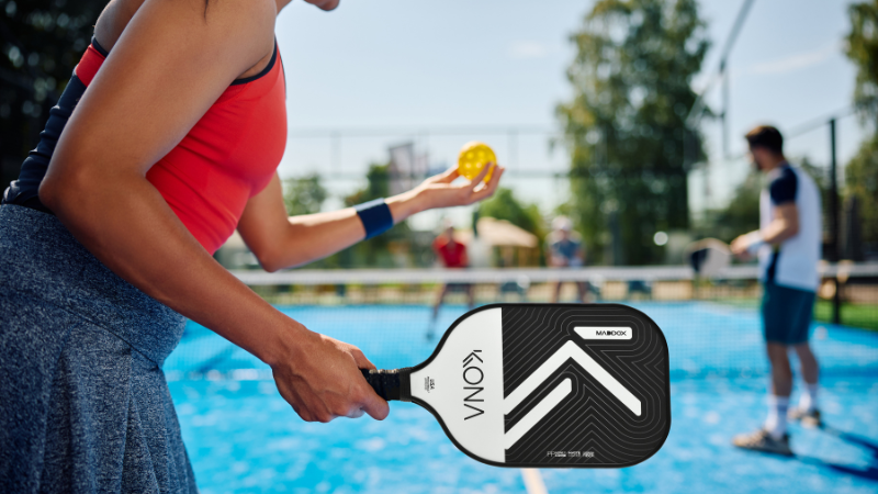 How do I choose a pickleball paddle?