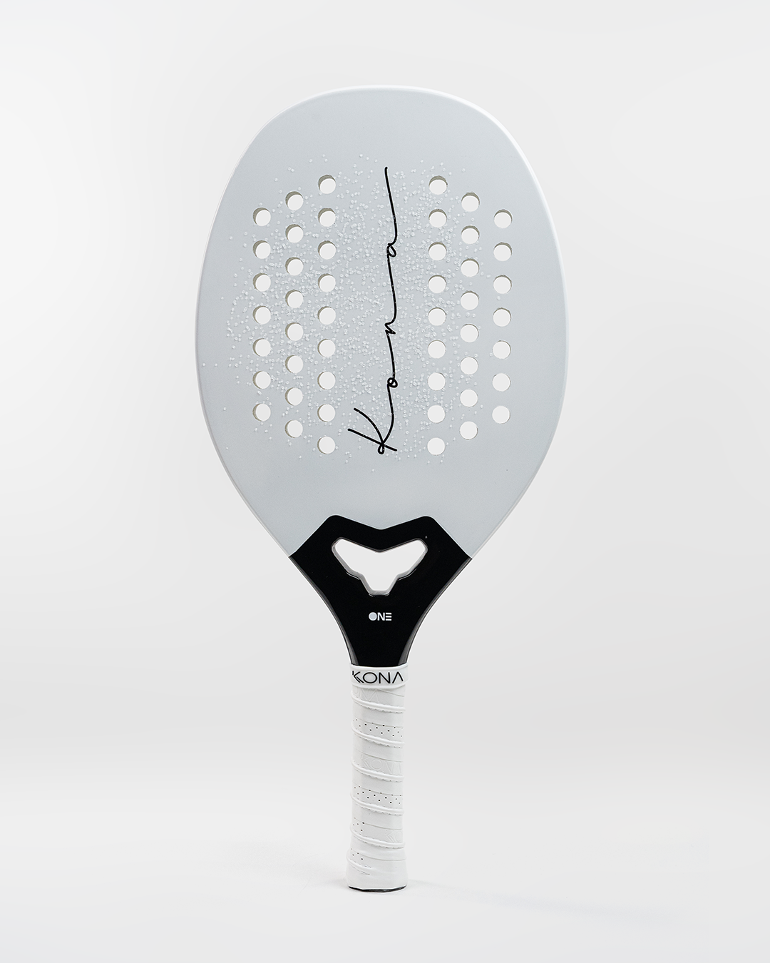 KONA BEACH TENNIS - One White 2026